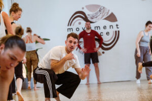 Cornelius Feist - Animal Movement